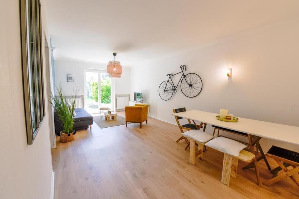 Charmant Logement Plein Pied Au Coeur Du Village Castelculier Kültér fotó