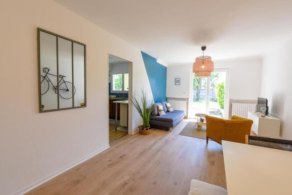 Charmant Logement Plein Pied Au Coeur Du Village Castelculier Kültér fotó