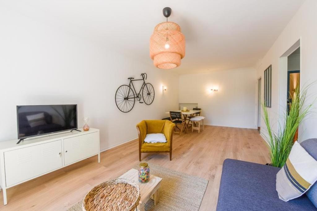 Charmant Logement Plein Pied Au Coeur Du Village Castelculier Kültér fotó